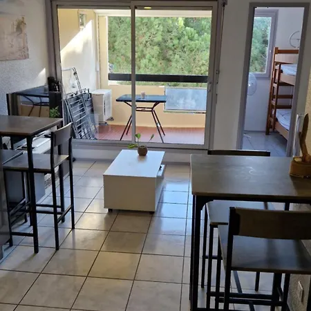 Climatise Et Loggia Au Calme Avec Linge Et Parking Inclus Agde