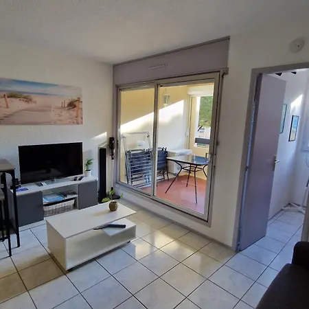 Climatise Et Loggia Au Calme Avec Linge Et Parking Inclus *