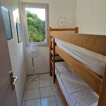 Апартаменты Climatise Et Loggia Au Calme Avec Linge Et Parking Inclus *