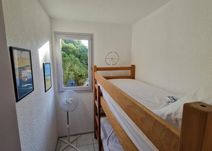 Climatise Et Loggia Au Calme Avec Linge Et Parking Inclus アパート アグド